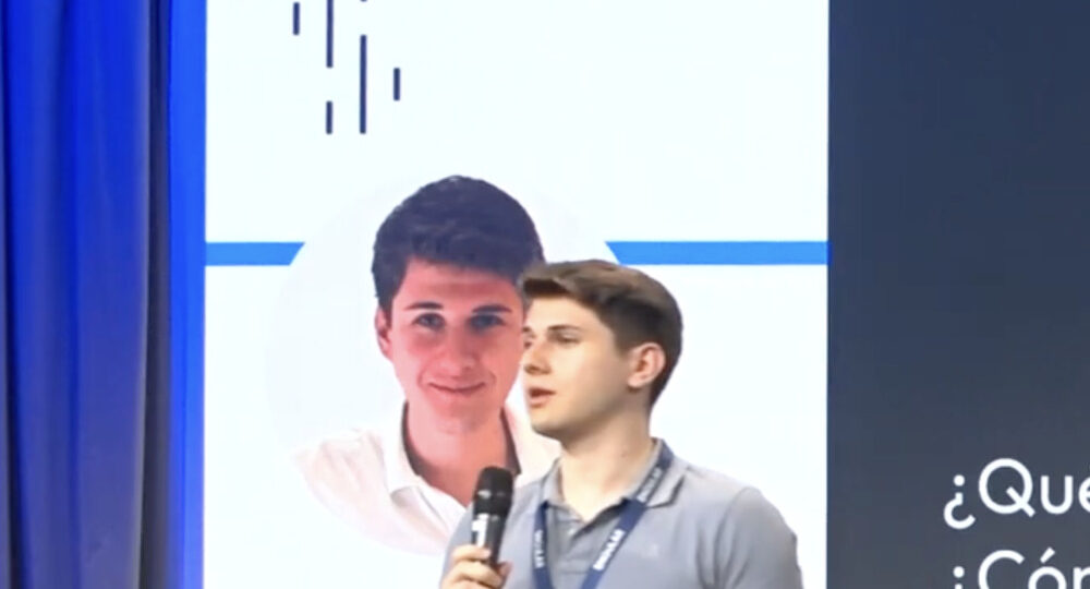 CenteIA enhances its AI training with Daniel García-Cordero’s hands-on methodology